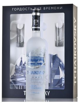 Водка Чайковский 40% 0,7л п/у премиум + 2 стопки
